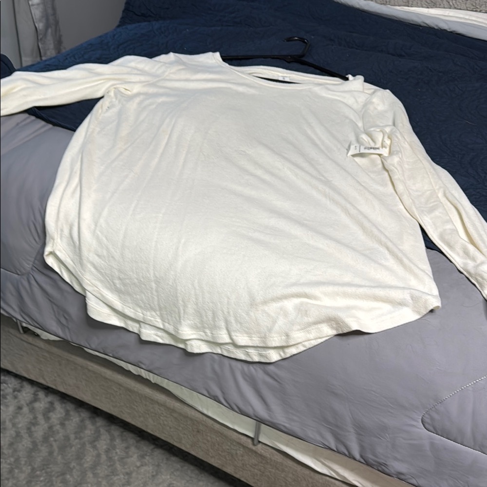 Off-White Long Sleeve Old Navy Top NWT